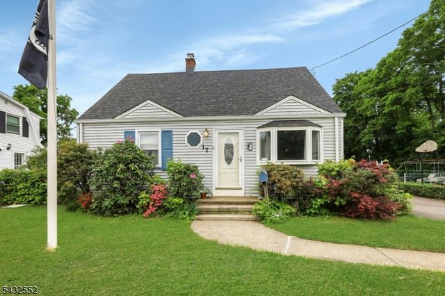 17 Butler Pl, Wanaque Boro, NJ 07420