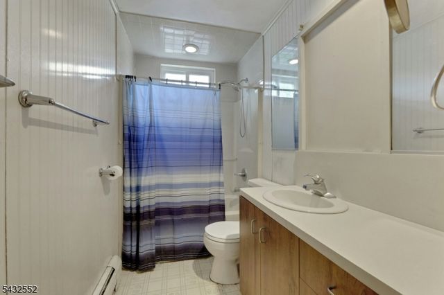 17 Butler Pl, Wanaque Boro, NJ 07420