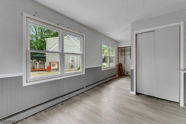 17 Butler Pl, Wanaque Boro, NJ 07420