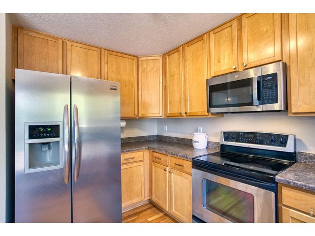 7476 Skyline St, Longmont, CO 80504