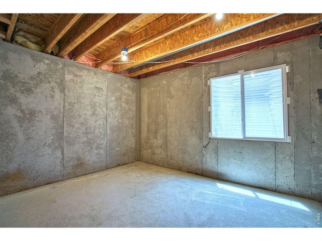 7476 Skyline St, Longmont, CO 80504