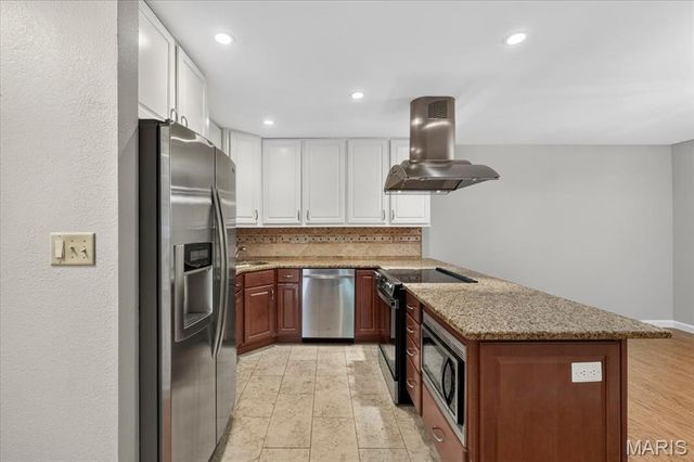 1380 Heritage Landing 202, St Charles, MO 63303