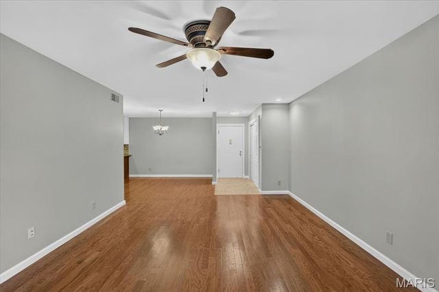 1380 Heritage Landing 202, St Charles, MO 63303