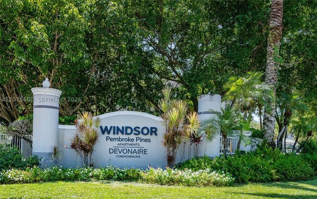 11145 SW 6th St 302, Pembroke Pines, FL 33025
