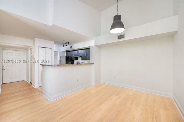 11145 SW 6th St 302, Pembroke Pines, FL 33025