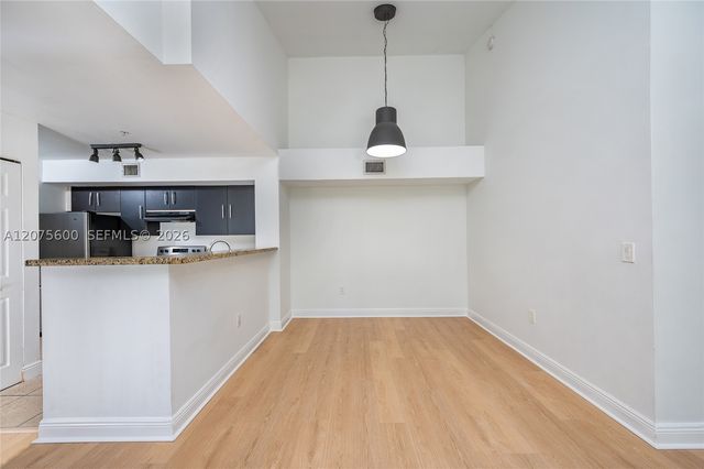 11145 SW 6th St 302, Pembroke Pines, FL 33025
