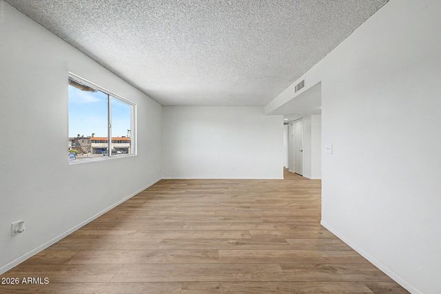 4749 E MORELAND Street, Phoenix, AZ 85008