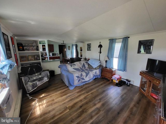 1859-1861 LEAFMORE RD, Chambersburg, PA 17202