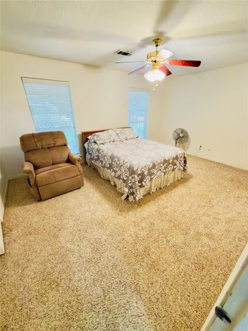 4804 Country Club View, Baytown, TX 77521