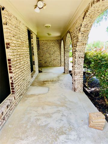 4804 Country Club View, Baytown, TX 77521
