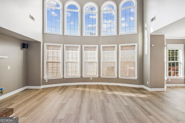 917 Wallace Falls Drive, Braselton, GA 30517