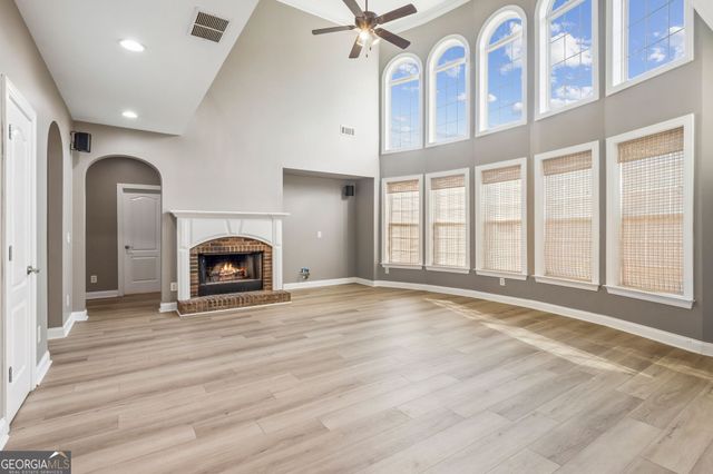 917 Wallace Falls Drive, Braselton, GA 30517