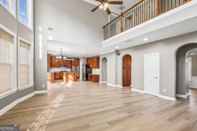 917 Wallace Falls Drive, Braselton, GA 30517