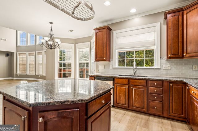 917 Wallace Falls Drive, Braselton, GA 30517