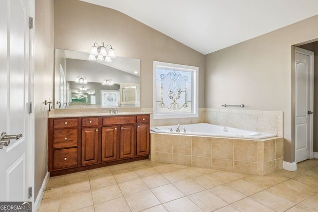 917 Wallace Falls Drive, Braselton, GA 30517