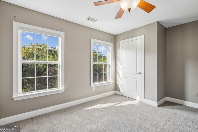 917 Wallace Falls Drive, Braselton, GA 30517
