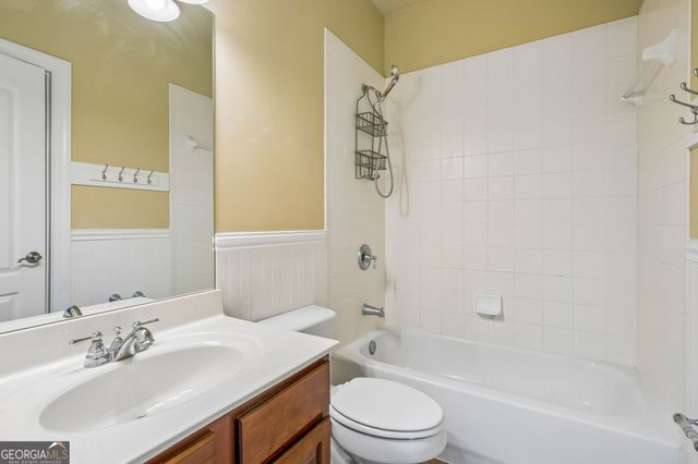 917 Wallace Falls Drive, Braselton, GA 30517