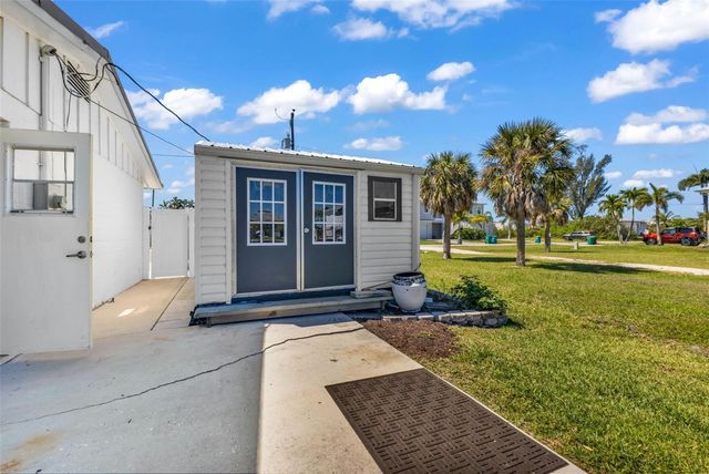 24240 HENRY MORGAN BLVD, Punta Gorda, FL 33955