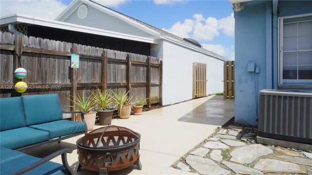 14638 SW 128th Ct Rd, Miami, FL 33186