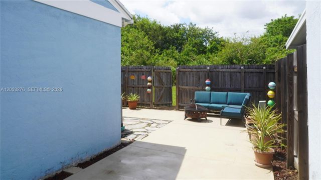 14638 SW 128th Ct Rd, Miami, FL 33186