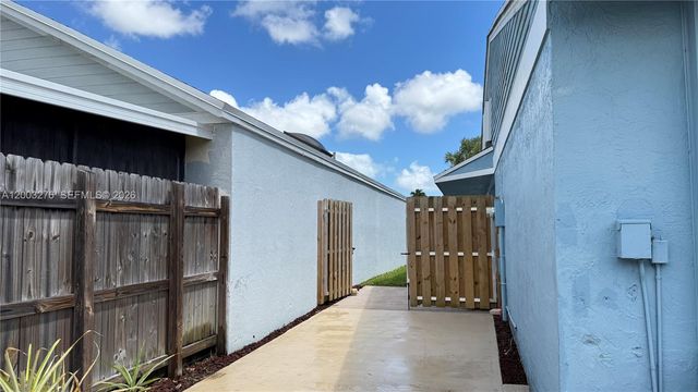 14638 SW 128th Ct Rd, Miami, FL 33186