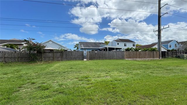 14638 SW 128th Ct Rd, Miami, FL 33186