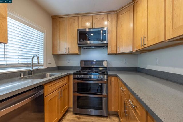 7230 Blake St, El Cerrito, CA 94530