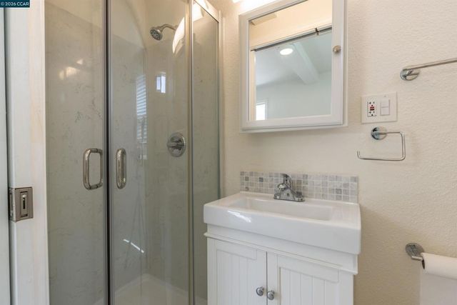 7230 Blake St, El Cerrito, CA 94530