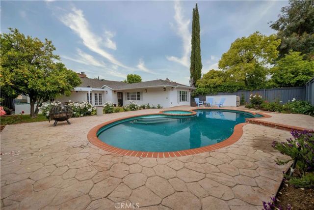 16544 Greenleaf Street, Encino, CA 91436