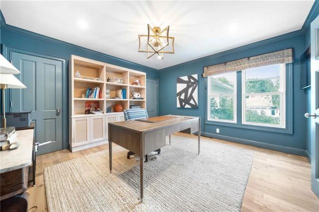 16544 Greenleaf Street, Encino, CA 91436