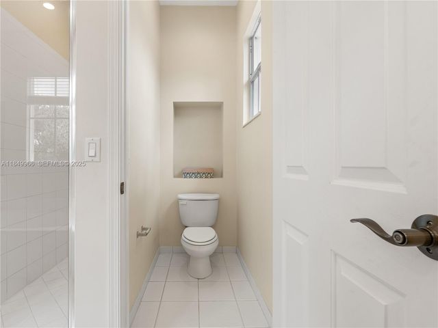 78 Stoney Dr, Palm Beach Gardens, FL 33410