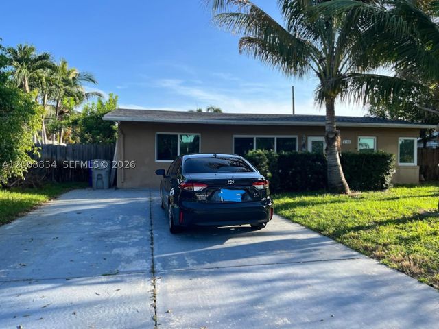 1101 NE 23rd Pl, Pompano Beach, FL 33064