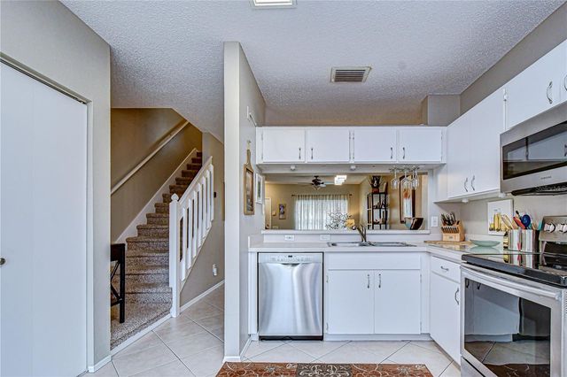 6335 BAYSIDE KEY DRIVE, Tampa, FL 33615