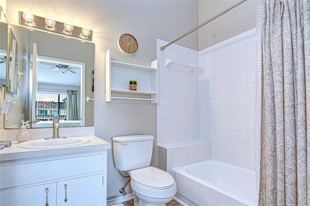 6335 BAYSIDE KEY DRIVE, Tampa, FL 33615