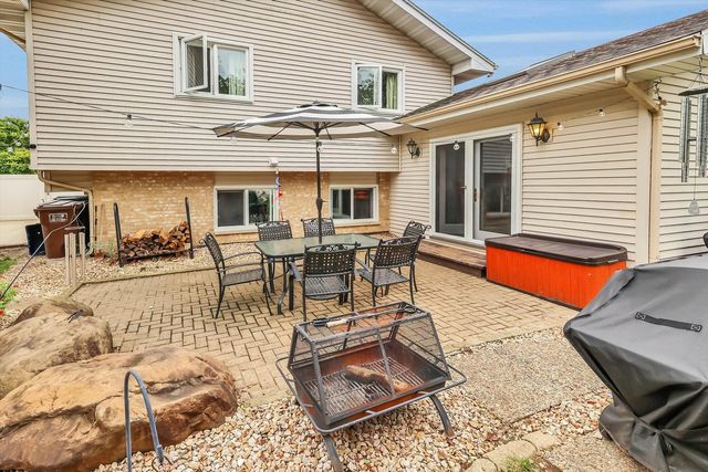 1229 Andrea Drive, New Lenox, IL 60451
