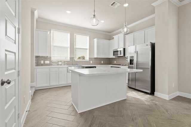 3206 La Rambla Drive, Houston, TX 77047