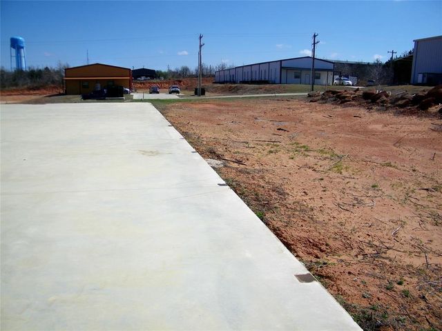11571 Maui Lane, Edmond, OK 73034