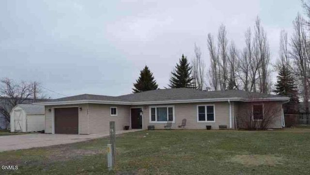 709 Eagle Drive, New Town, ND 58763 property photo