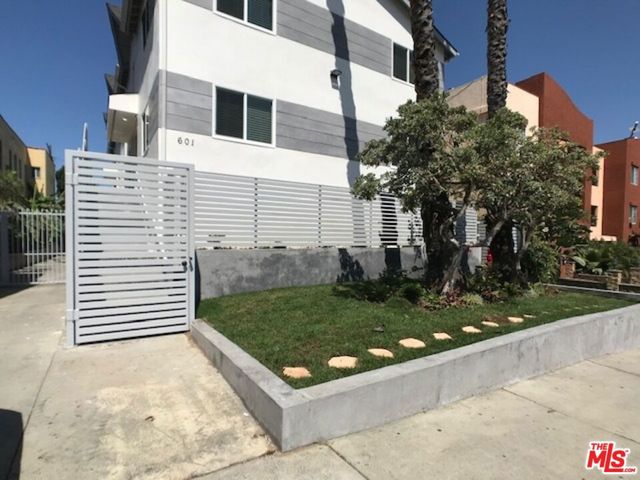 601 N Normandie Avenue 6, Los Angeles, CA 90004
