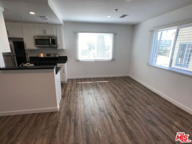 601 N Normandie Avenue 6, Los Angeles, CA 90004