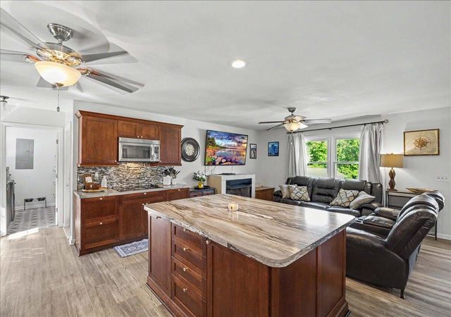 111 Bender Drive, Frankfort, KY 40601
