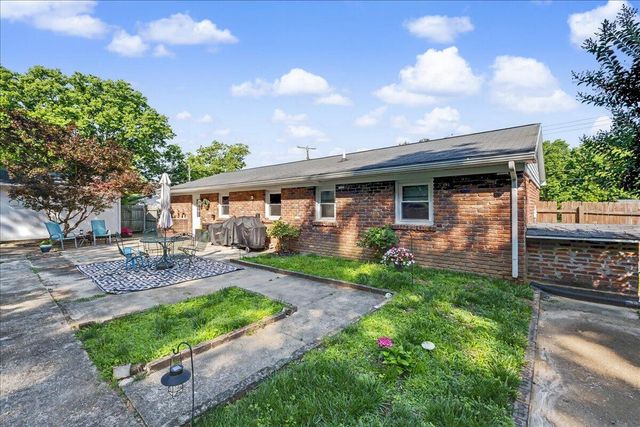 111 Bender Drive, Frankfort, KY 40601