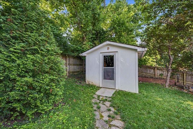 111 Bender Drive, Frankfort, KY 40601