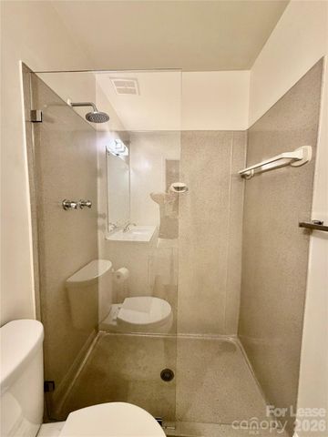 3132 Dawnshire Avenue, Charlotte, NC 28216