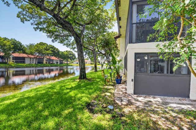 10640 Tropic Palm Avenue 101, Boynton Beach, FL 33437