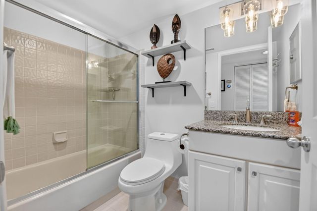 10640 Tropic Palm Avenue 101, Boynton Beach, FL 33437