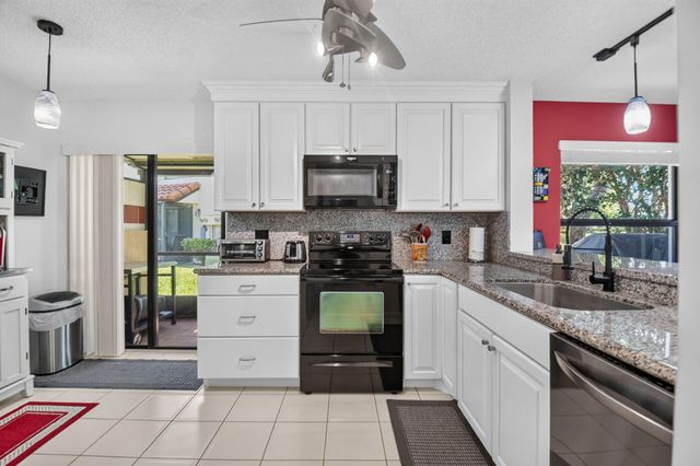 10640 Tropic Palm Avenue 101, Boynton Beach, FL 33437