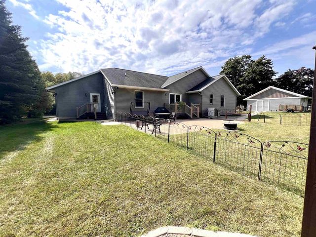 E11220 Birnam Woods Road, Baraboo, WI 53913