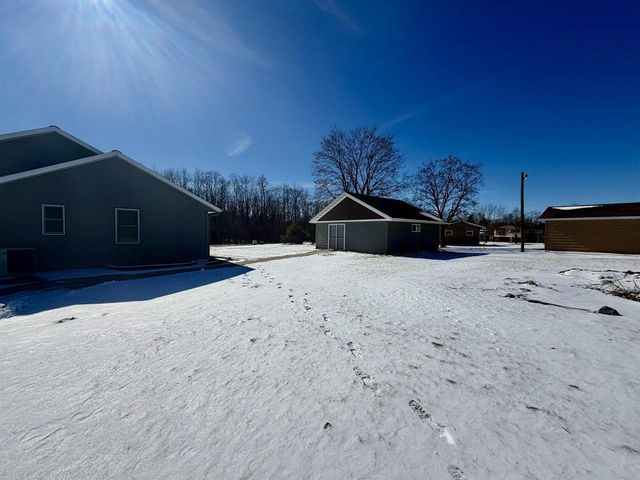 E11220 Birnam Woods Road, Baraboo, WI 53913