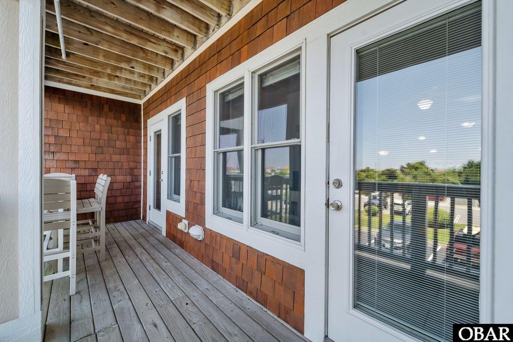 Image 20 of property listing at 107 W Gray Eagle St Unit 103A, Nags Head, NC 27959